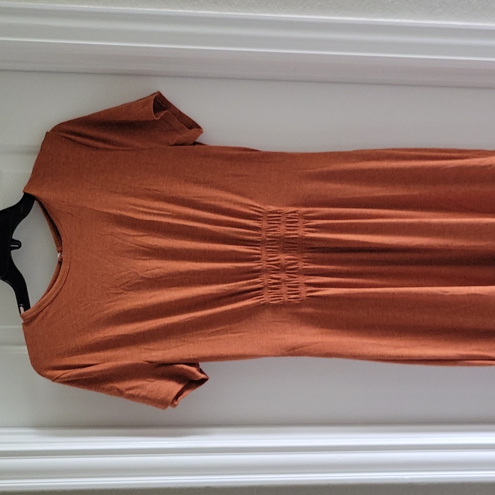 Super cute cinched waist summer maxi dress!Never worn!